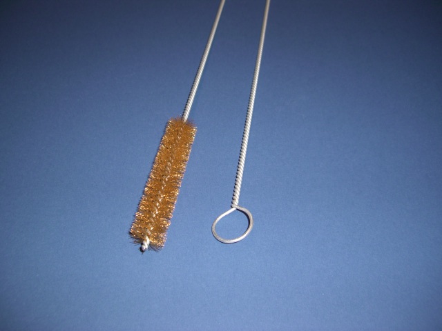 Rundbürste mit Messingdrahtbesatz, Durchmesser 20/600 mm mit gedrehtem Stiel aus Stahldraht Rundbürste mit Messingdrahtbesatz, Durchmesser 20/600 mm mit gedrehtem Stiel aus Stahldraht